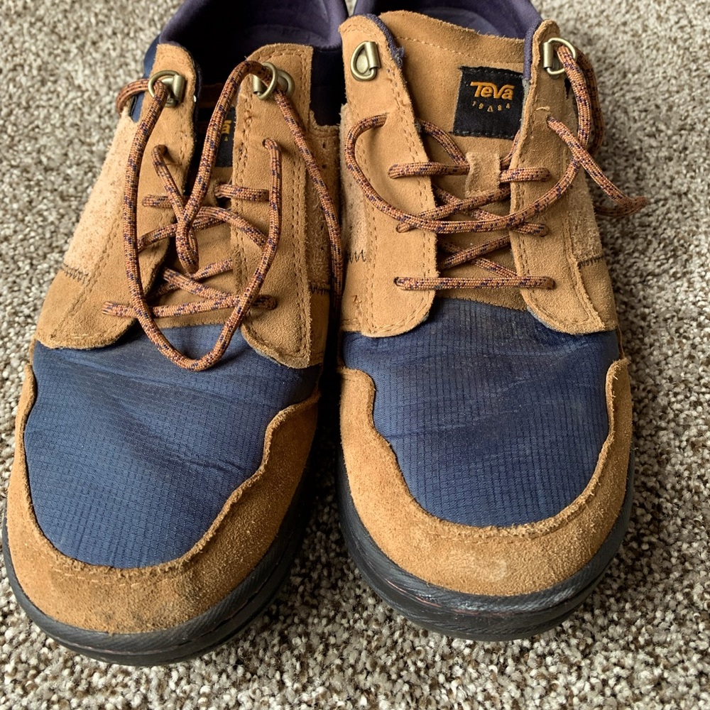 Teva “High Side” shoes size 10.5